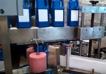 Automatic Labelling Machine for rounded bottles, jars, containers manufacturer